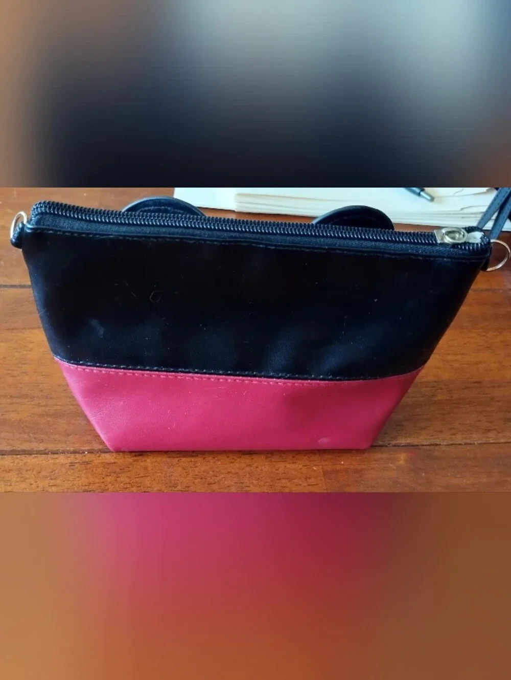 Not Branded Pouch - Picture 2 of 5